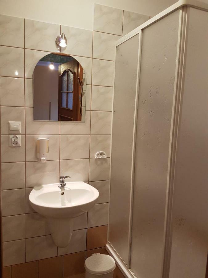 Kornelia Pokoje Goscinne Stronie Slaskie Bagian luar foto